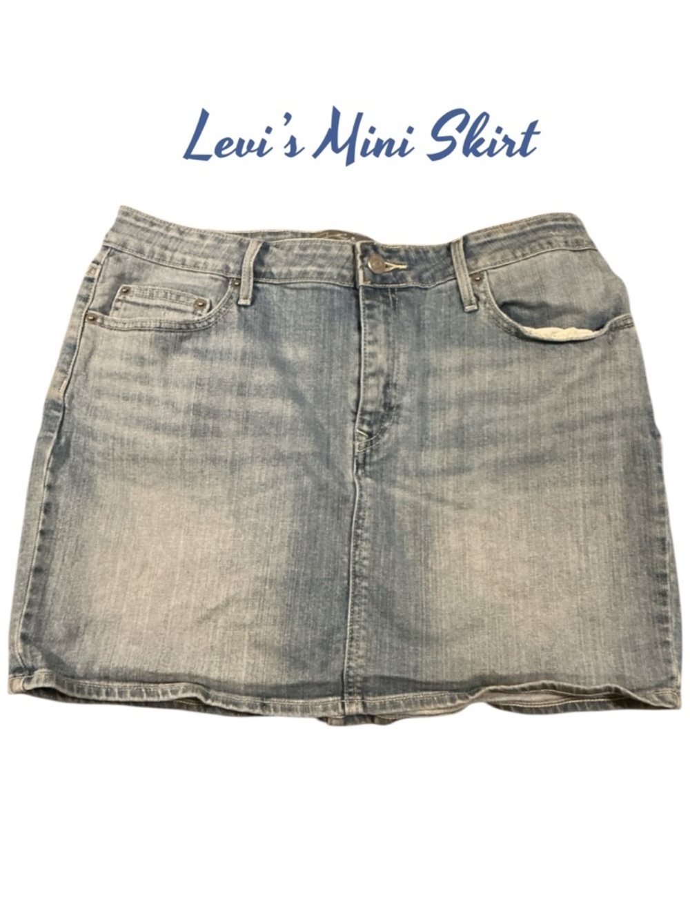 🌺Levi’s Denim Mini Skirt